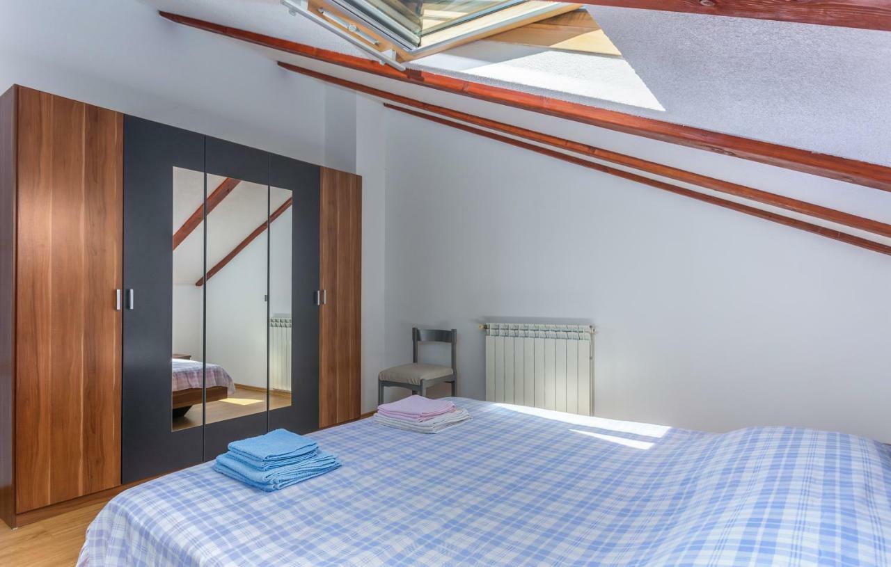 Apartment Valerio Новиград Екстериор снимка